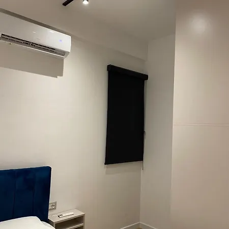 Main 4 * 地拉那
